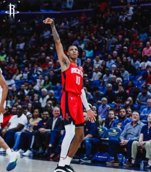 火箭关键时刻发威，逆转对手锁定胜局